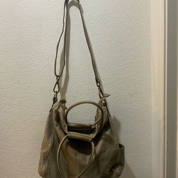 Hobo International gorgeous metallic taupe genuine leather hobo bag - Picture 4 of 15